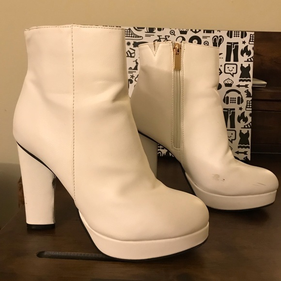bamboo white booties